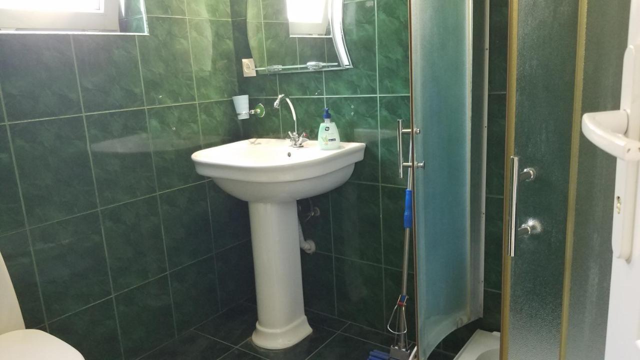 Guest House Green Rose Borjomi Exterior foto