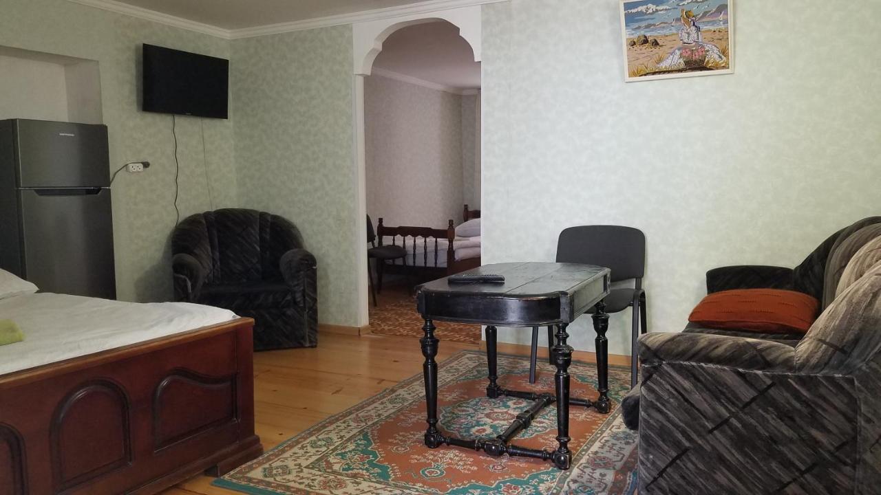 Guest House Green Rose Borjomi Exterior foto