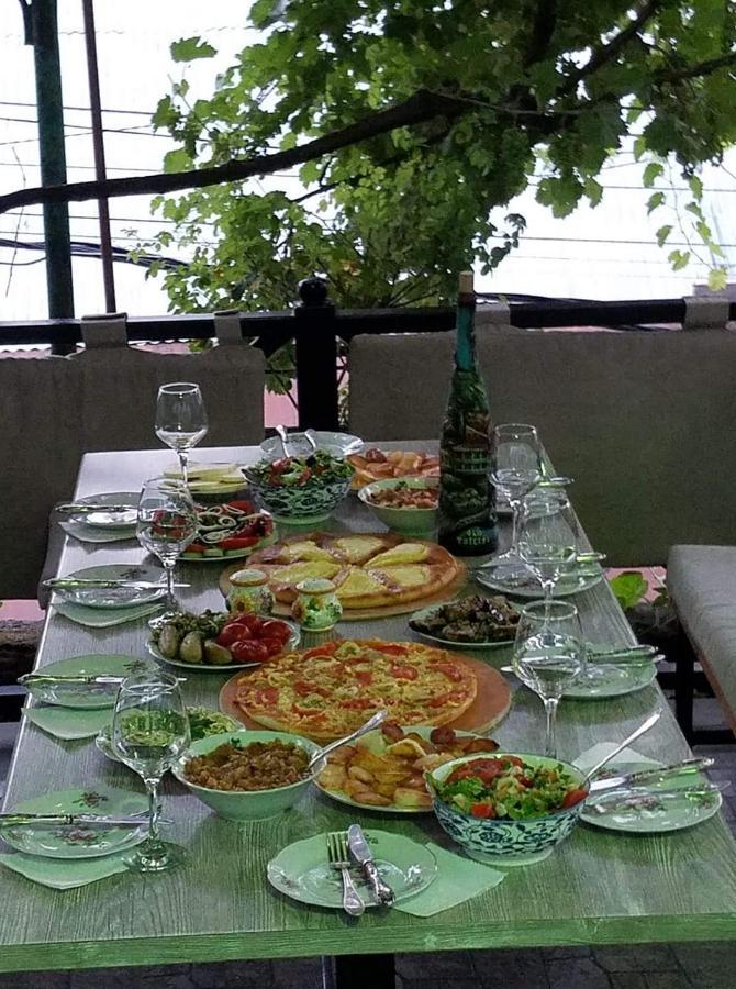 Guest House Green Rose Borjomi Exterior foto